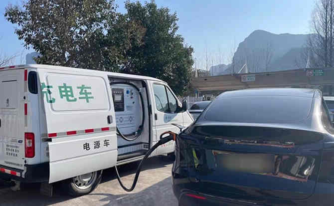 石门汽车搭电